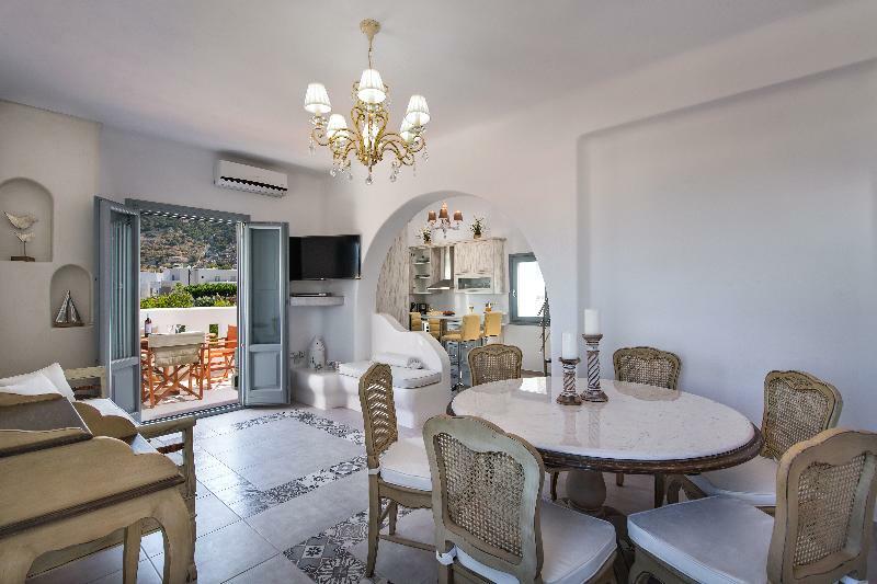 Felicity Villas Santorini Island Exterior photo